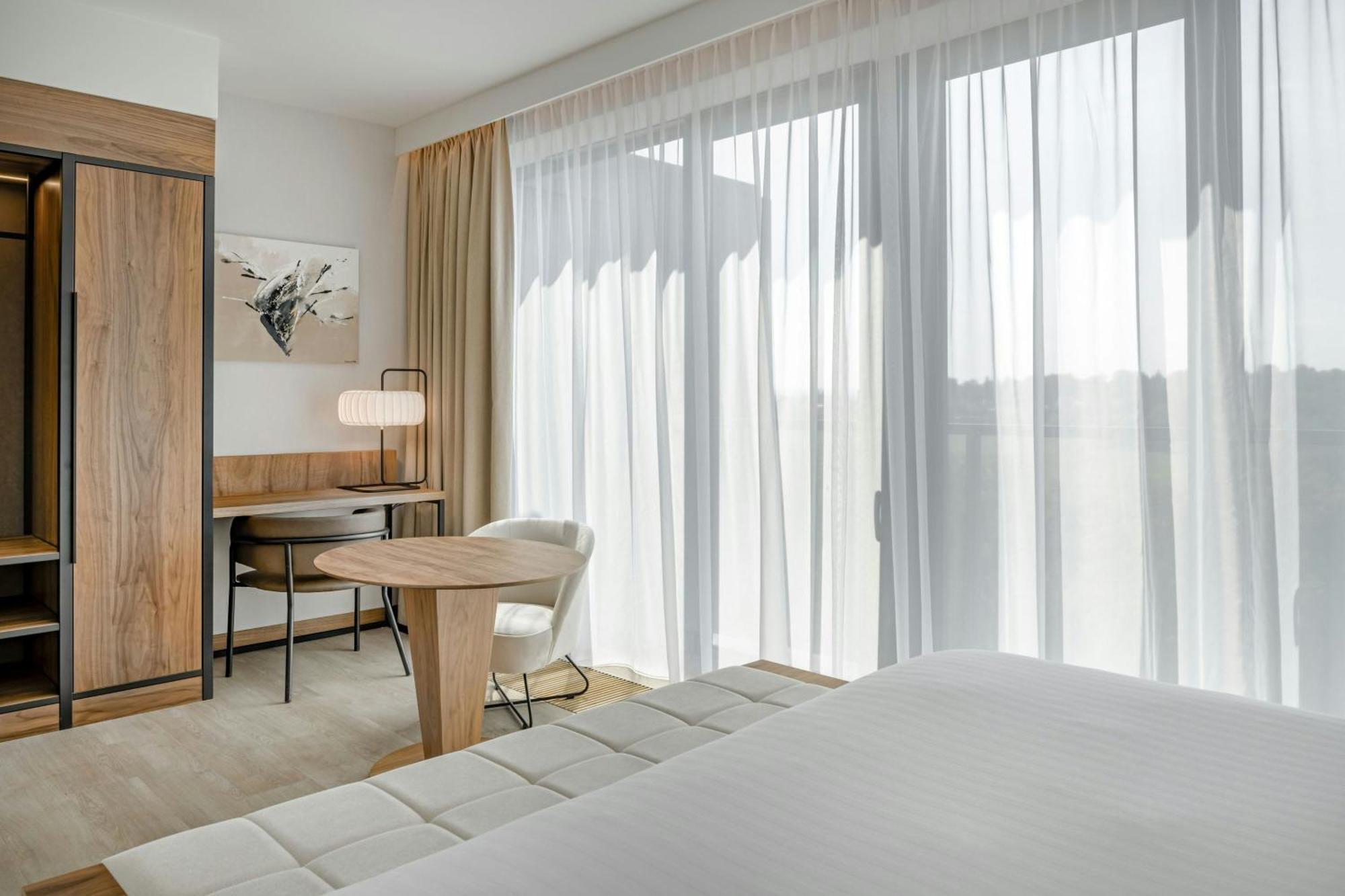 Ac By Marriott 4* Краків